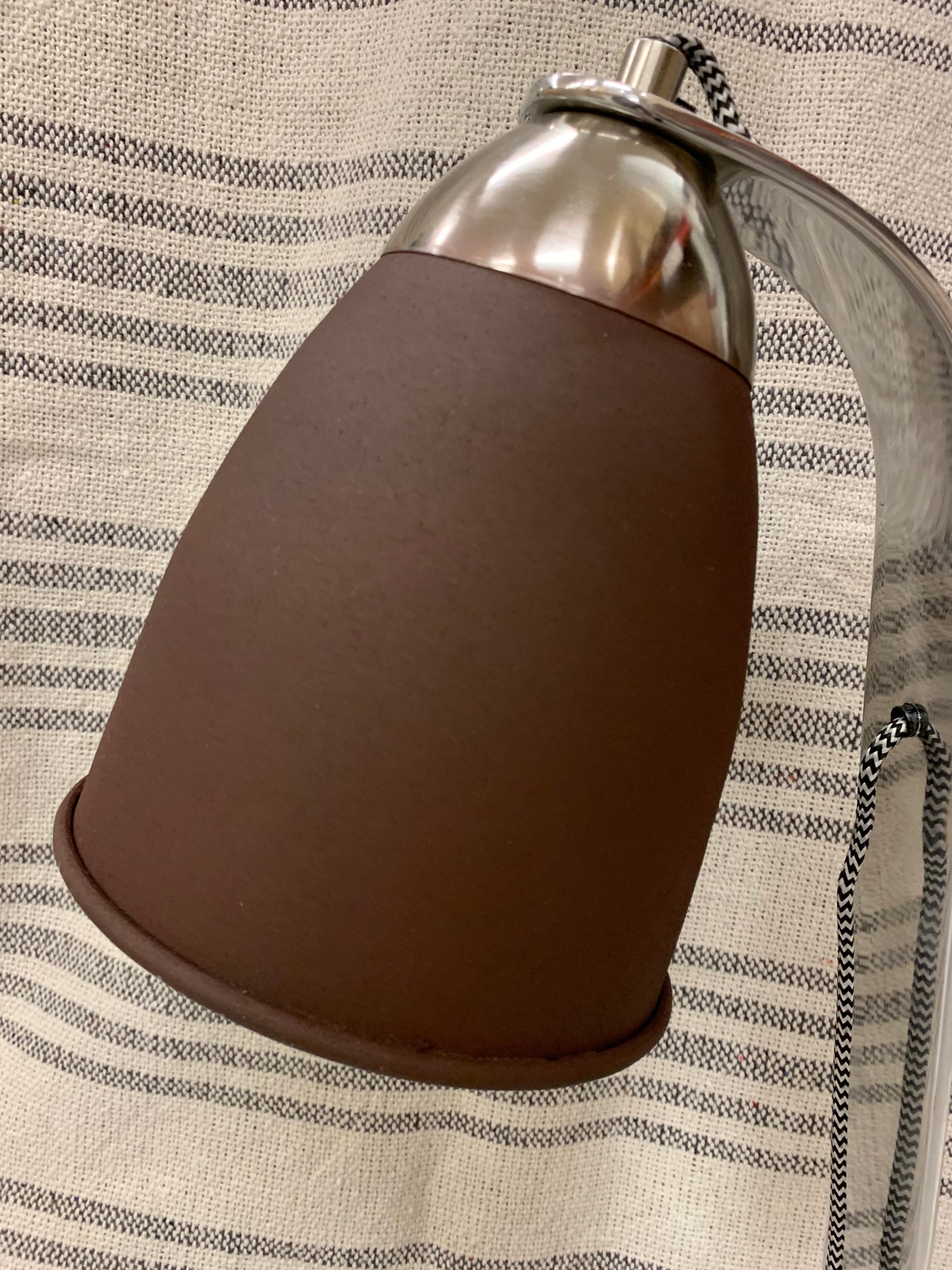 San Rafael bordlampa brun