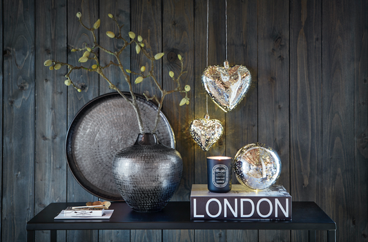 Lucia kula med batteridrivet ljus